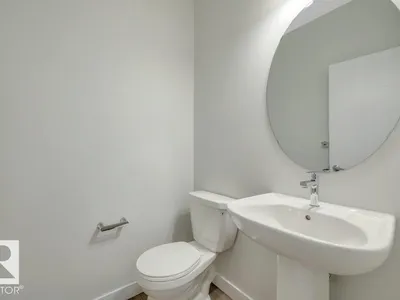 18643 19 AV NW photo 25