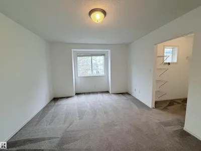 1920 37 AV NW photo 29