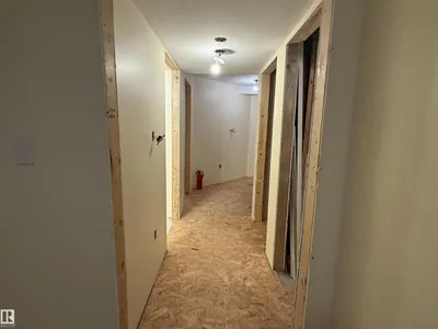 1920 37 AV NW photo 50