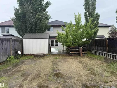 1920 37 AV NW photo 56