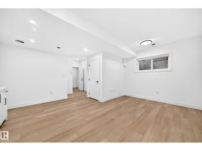 12906 123 ST NW photo 42