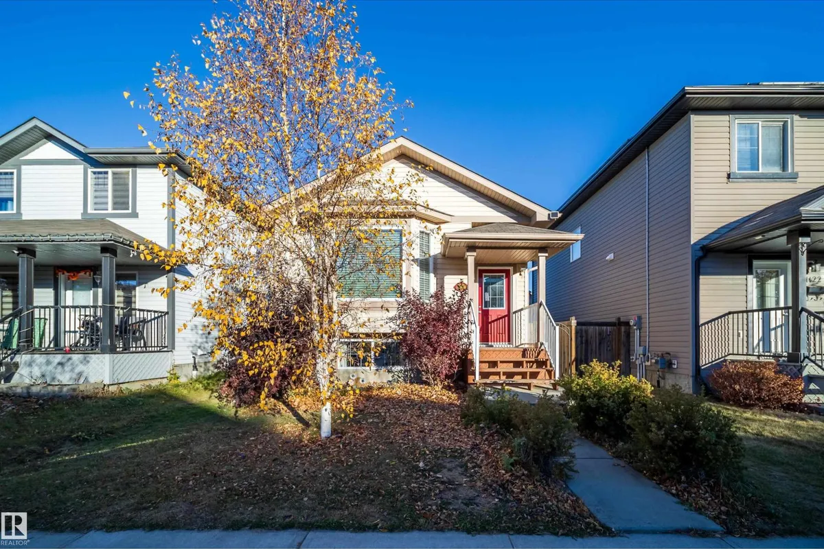 1126 36A AV NW exterior