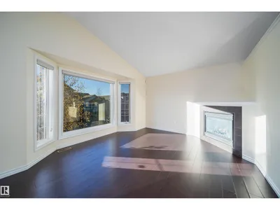 1126 36A AV NW photo 10