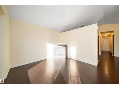 1126 36A AV NW photo 12