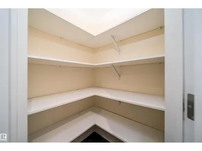 1126 36A AV NW photo 17