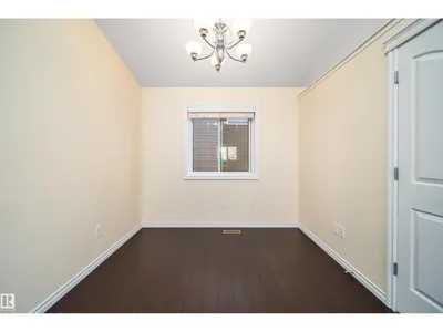 1126 36A AV NW photo 19