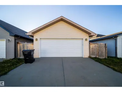 1126 36A AV NW photo 37