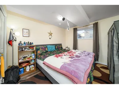 1126 36A AV NW photo 39