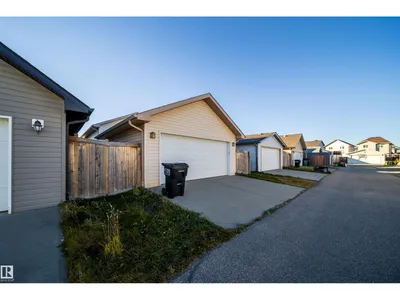 1126 36A AV NW photo 44