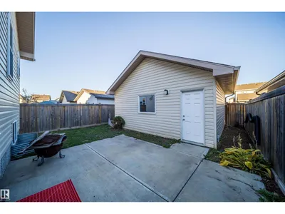 1126 36A AV NW photo 47