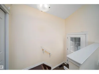 1126 36A AV NW photo 9