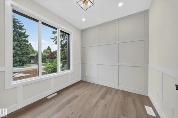 14610 85 AV NW photo 3