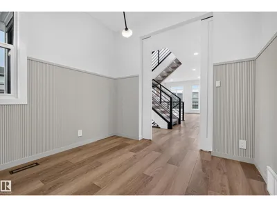 31 NEWBURY CI photo 22