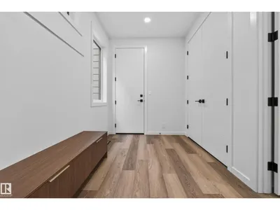 31 NEWBURY CI photo 24