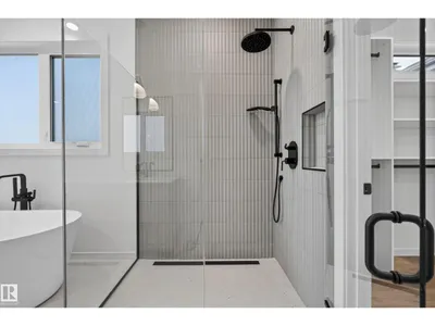 31 NEWBURY CI photo 36