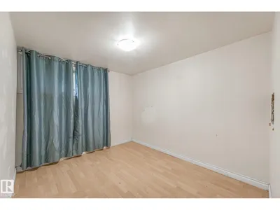 11716 130 ST NW photo 34