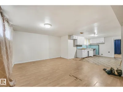 11716 130 ST NW photo 26