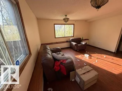 12247 144 AV NW photo 10