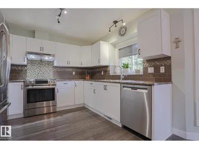 37 CATALINA DR photo 12