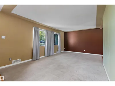 10432 50 ST NW photo 11