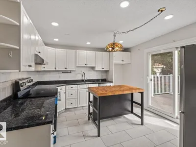 3607 106A ST NW photo 14