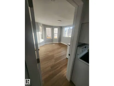 11308 94 ST NW photo 29