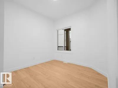 912 17 Ave NW NW photo 11