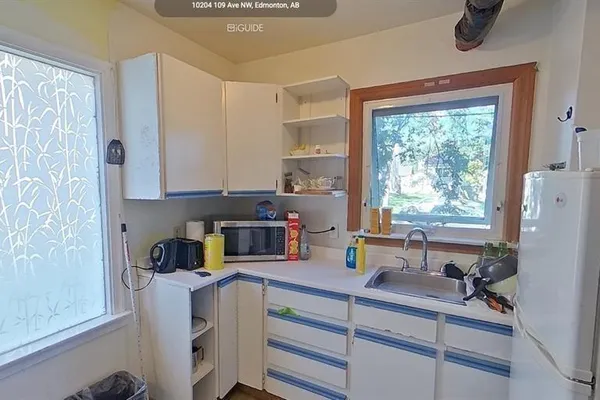 10204 123 AV NW photo 2