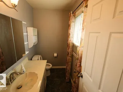 13836 26 ST NW photo 17