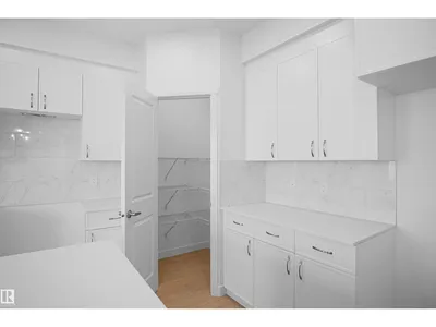 18166 73A ST NW photo 12