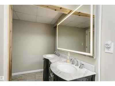 10839 80 Avenue NW photo 52
