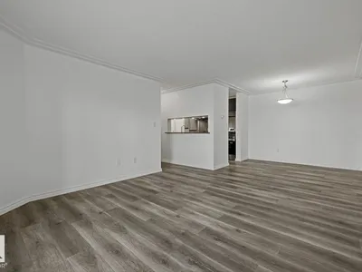 #216 2508 50 ST NW photo 16