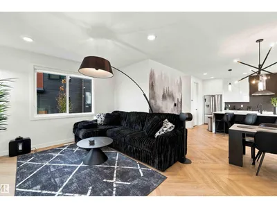 4204 HAWTHORN RO SW photo 5