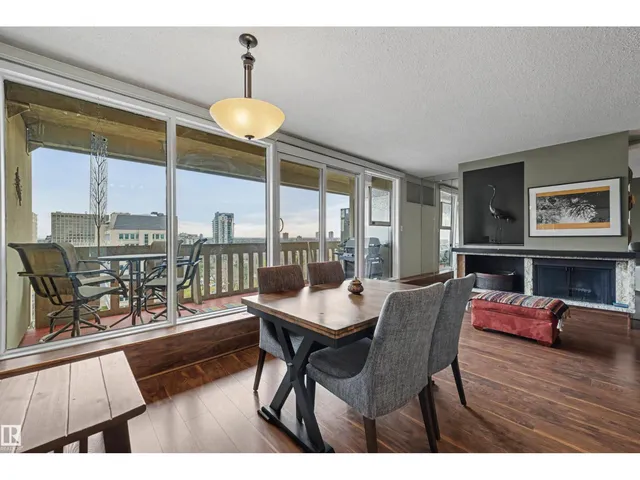 #905 9809 110 ST NW, Edmonton