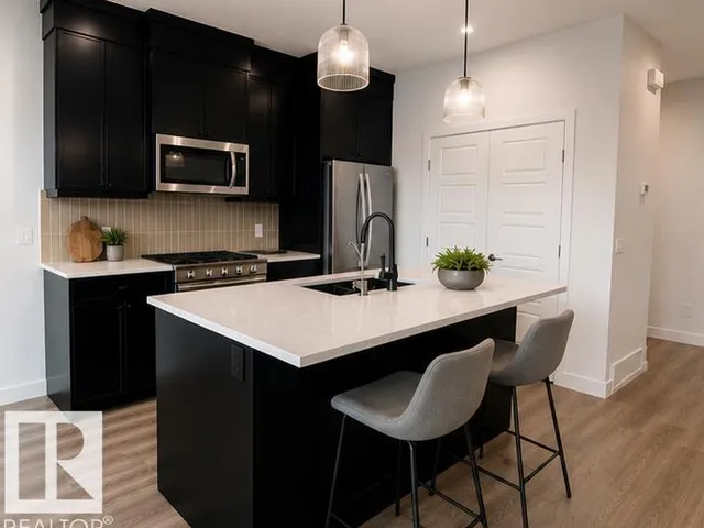 5311 HAWTHORN CL SW, Edmonton