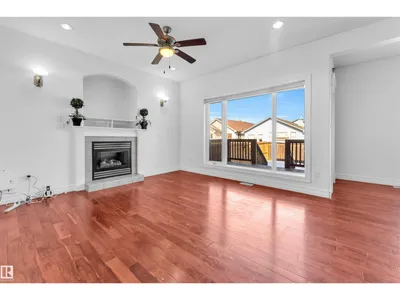 4620 160 AV NW photo 11