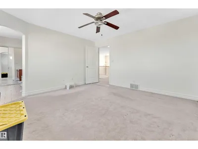 4620 160 AV NW photo 21