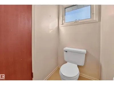 7615 135A AV NW NW photo 22