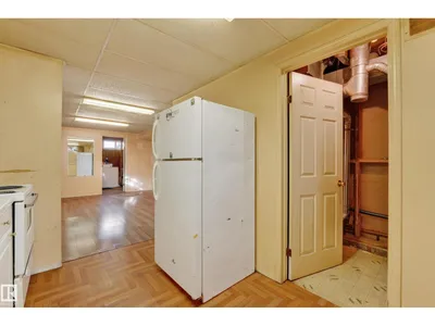 7615 135A AV NW NW photo 37
