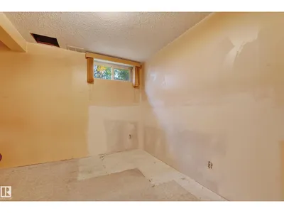 7615 135A AV NW NW photo 46