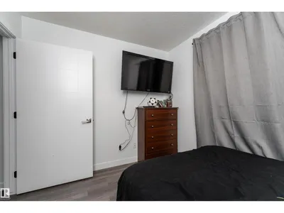 13435 101 ST NW photo 11