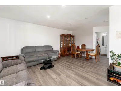13435 101 ST NW photo 4