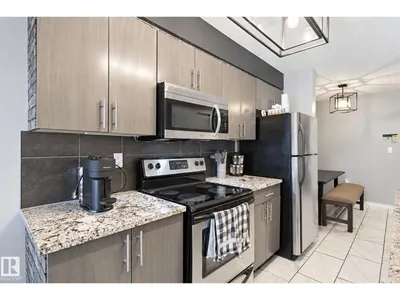 #314 10118 106 AV NW photo 10