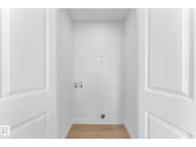 12033 92 ST NW photo 31