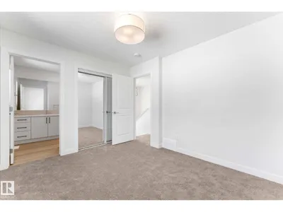12033 92 ST NW photo 22