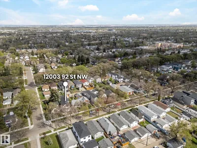 12033 92 ST NW photo 46