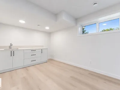 12033 92 ST NW photo 42