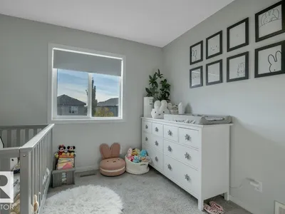 7435 181 AV NW photo 32