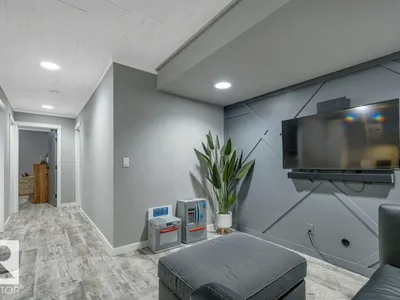 7435 181 AV NW photo 39