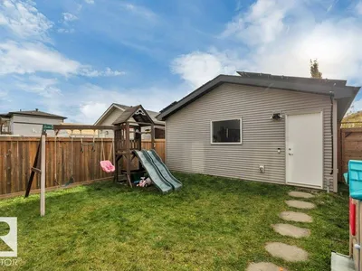 7435 181 AV NW photo 50